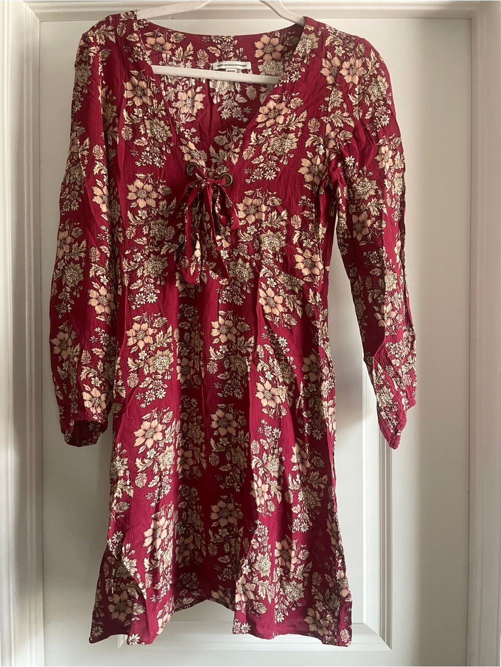 American Eagle Burgundy Floral Lace Up Cutout Dress Long Sleeve Size Small